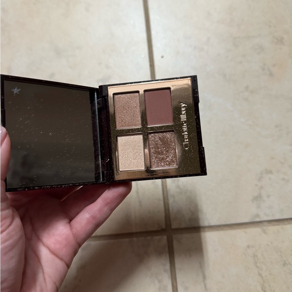 Charlotte Tilbury Eyeshadow Palette 4 ct. - Picture 4 of 5